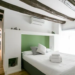 https://mortara-navigli-apartments.it-lombardy.com